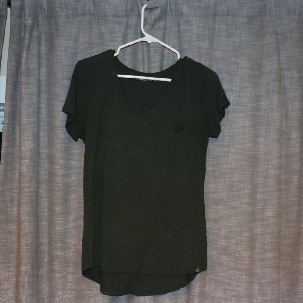 Woman’s short sleeve